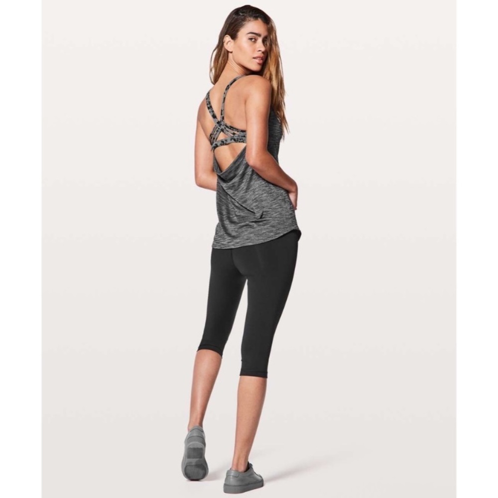 Brand new lululemon shirt